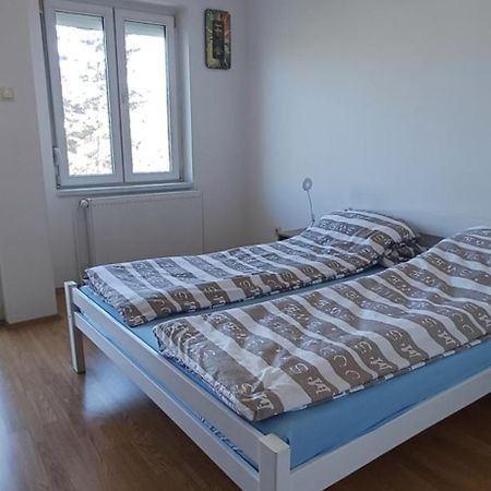 Appartement Sobe Olga à Čačak Extérieur photo
